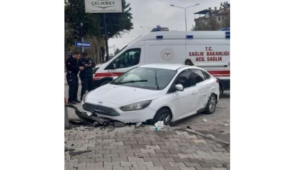 Elazığ'da trafik kazası: 2 yaralı