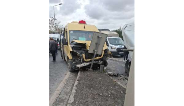 Başakşehir'de zincirleme kaza: 12 yaralı