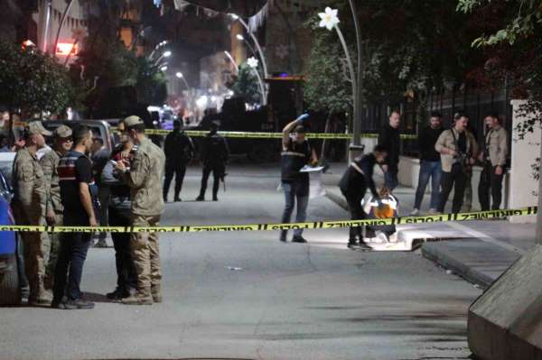 Cizre'de adliye önündeki silahlı saldırıda 1 kişi hayatını kaybetti