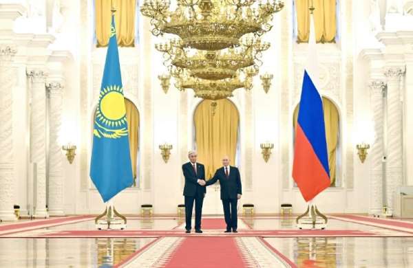 Rusya ve Kazakistan ilişkilerini kapsamlı stratejik ortaklık seviyesine çıkardı