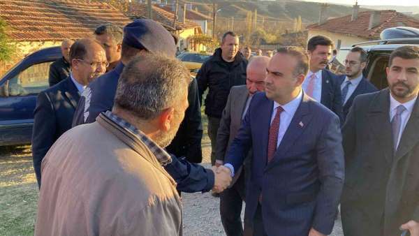 Sanayi ve Teknoloji Bakanı Kacır'dan şehit ailesine taziye ziyareti