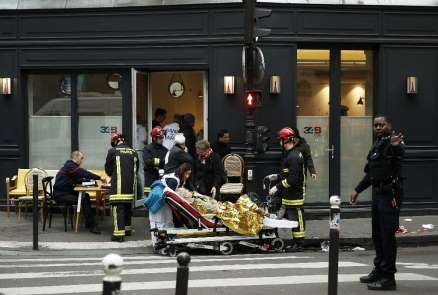 Paris'teki patlamada 12 kişi ağır yaralandı