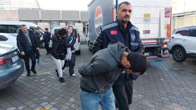 Samsun'da takip ettikleri kadının boynundaki altını çalan kapkaçılar adliyede