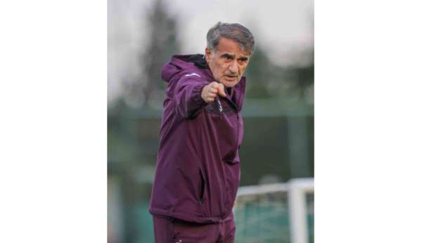 Şenol Güneş: 'Futbolun özünü korumalıyız'