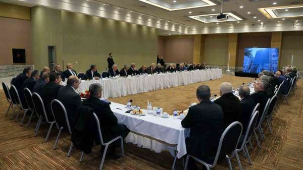 Ankara'da TŞOF Genel Başkanı Yiğiner öncülüğünde esnaf zirvesi