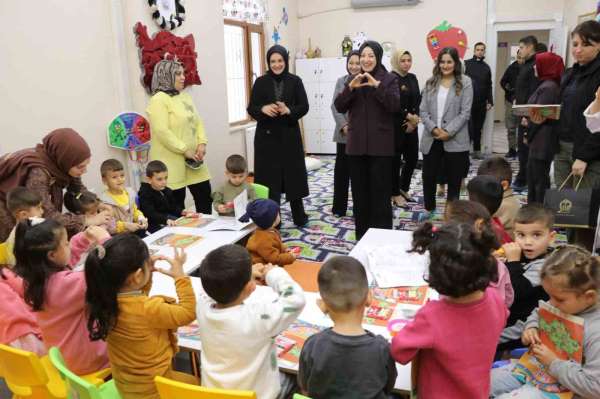 Vali Kızılkaya'nın eşi, şehit ailesi, koruyucu aile ve kadın üreticilerle bir araya geldi
