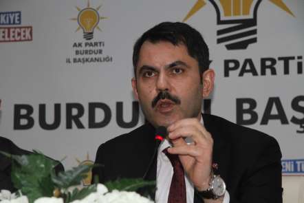 Çevre ve Şehircilik Bakanı Kurum AK Parti Burdur İl Başkanlığını ziyaret etti 