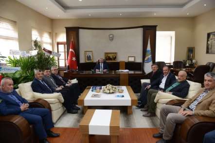 İlçe Belediye Başkanları Aşgın'ı ziyaret etti 