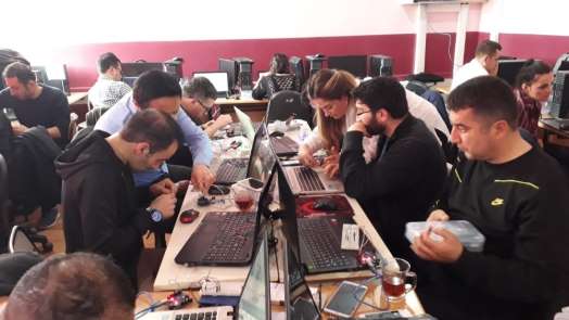 Alaçam'da Robotik Kodlama ve Tasarım Mühendisliği Eğitimi 