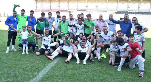 Manisa Sanayispor BAL'a yükseldi