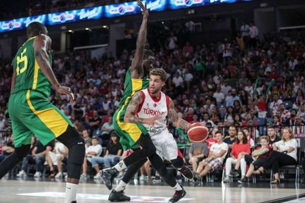 12 Dev Adam'dan Senegal'e farklı tarife