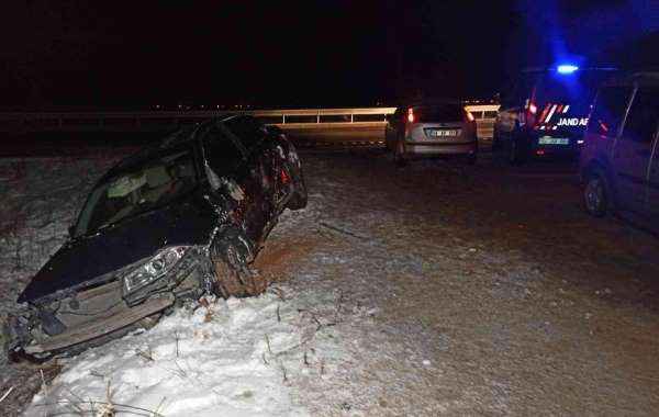 Aksaray'da buzlanma kazalara neden oldu: 8 yaralı - Aksaray haber