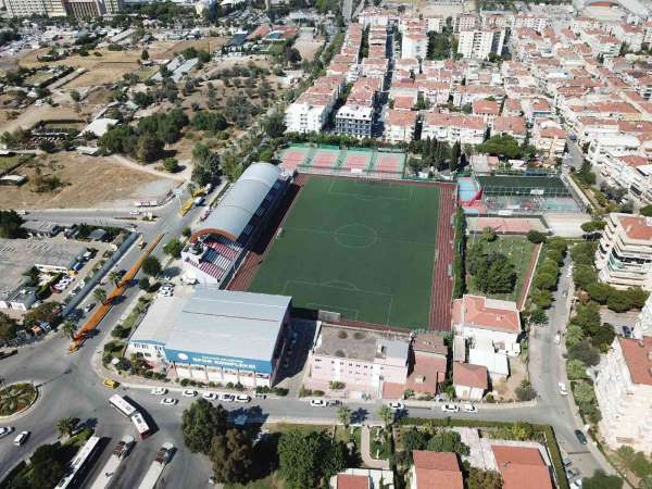 İzmirspor, maçlarını Balçova'da oynayacak - İzmir haber