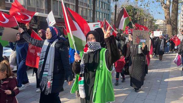 Denizli'de Filistin'e destek ve şehitler için yürüyüş yapıldı
