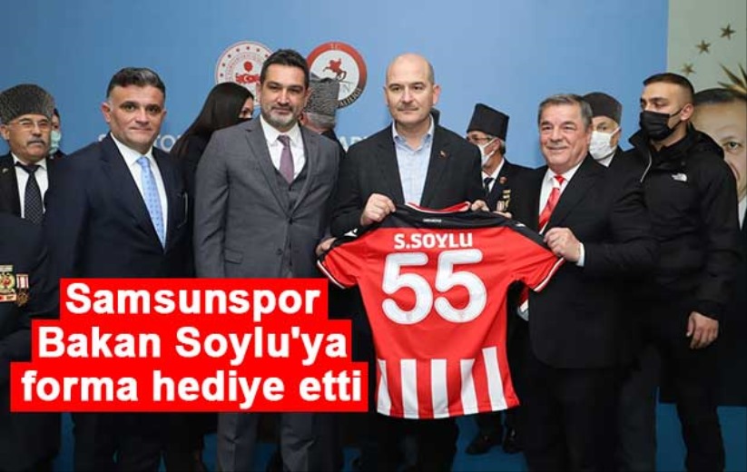 Samsunspor, Bakan Soylu'ya forma hediye etti