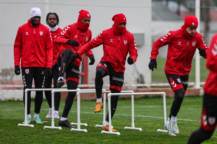 Samsunspor, Konyaspor mesaisini sürdürdü