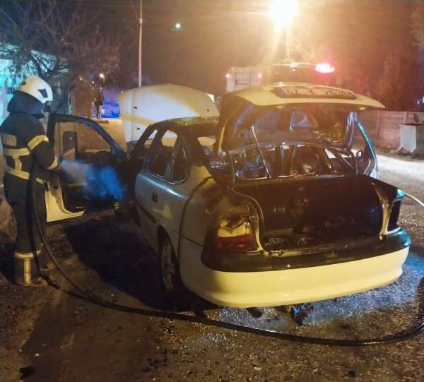 Konya'da otomobilde patlama ve yangın: 3 yaralı