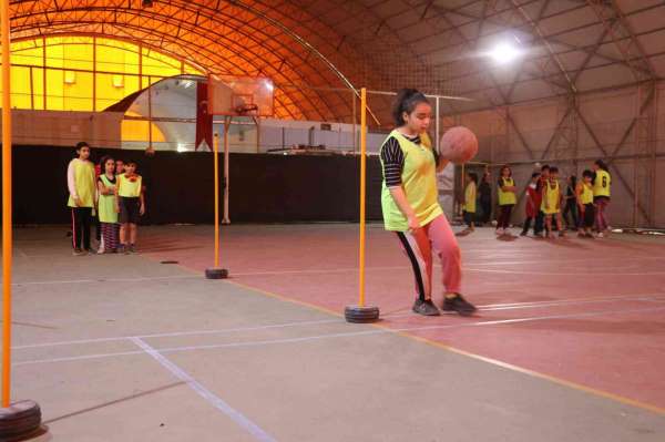 Şanlıurfa'da çocuklar ara tatili sporla değerlendiriyor