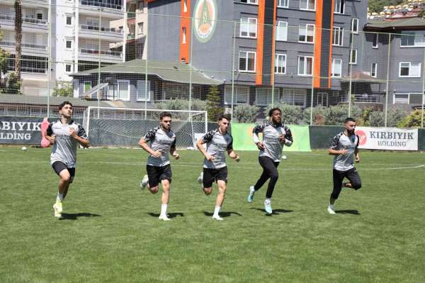 Alanyaspor, Akdeniz derbisi için hazırlıklarını tamamladı