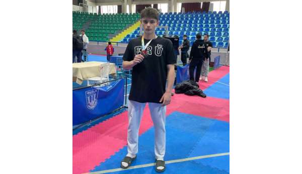 Mustafa Sait 3. oldu