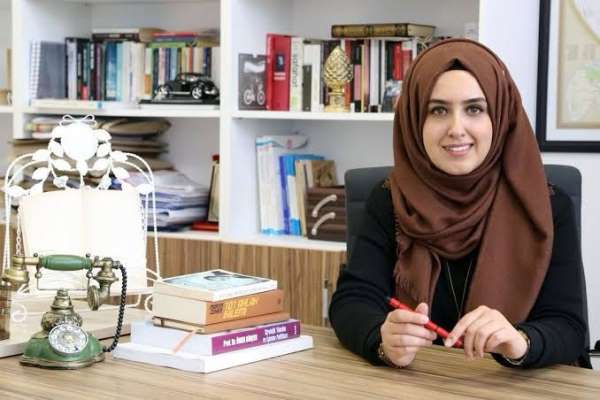 SDÜ öğretim üyesi Doç. Dr. Elif Kaya trafik kazasında hayatını kaybetti