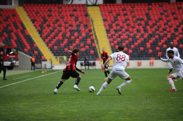 Trendyol Süper Lig: Gaziantep FK: 1 - Atakaş Hatayspor: 1