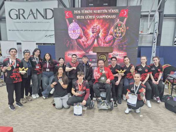 Bilek güreşinde Eskişehirli 3 sporcu Türkiye'yi temsil edecek