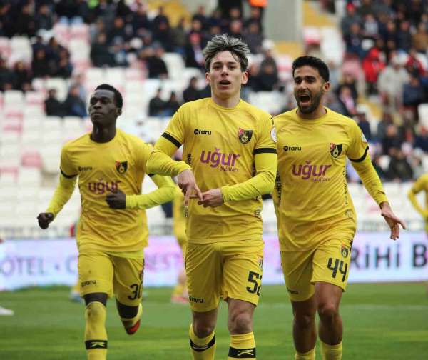 Trendyol 1. Lig: Özbelsan Sivasspor: 1 - İstanbulspor: 3