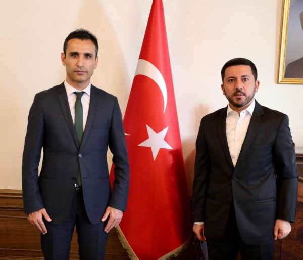 Gençlik ve Spor İl Müdürü Özdemir, Belediye Başkanı Arı'yı ziyaret etti