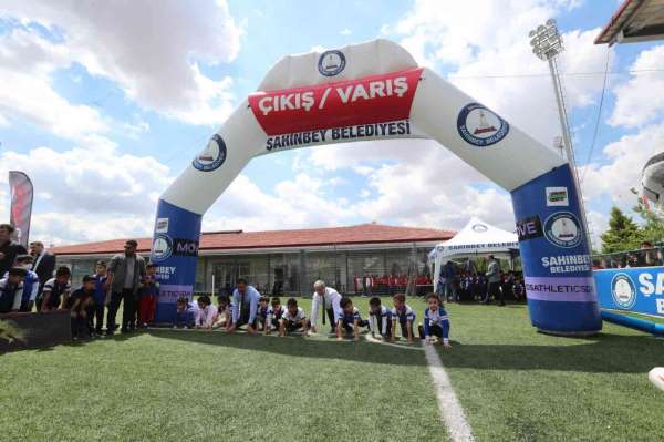 Çocuklar, atletizm şenliğinde doyasıya eğlendi - Gaziantep haber