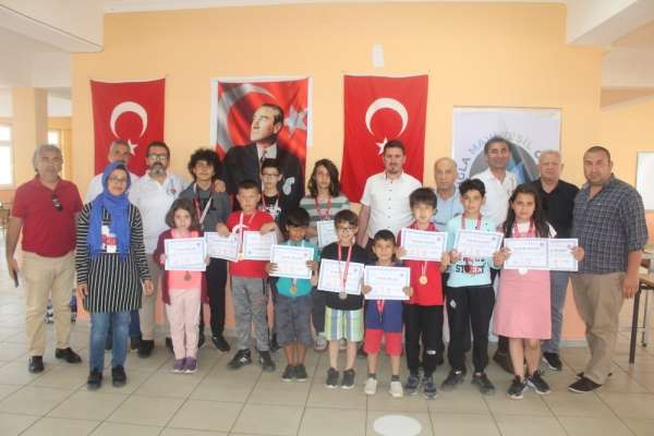 Köyceğiz'de Mavi Yeşil Okullar Projesi Satranç Turnuvası tamamlandı - Muğla haber
