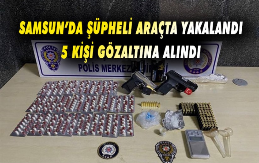 Şüpheli araçta uyuşturucu ele geçirildi: 5 gözaltı