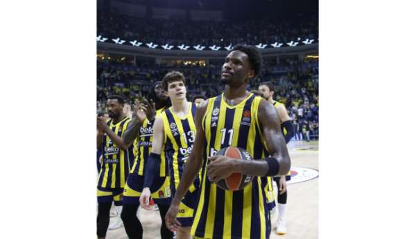 Nigel Hayes-Davis, EuroLeague'de sezonun en iyi 5'ine seçildi