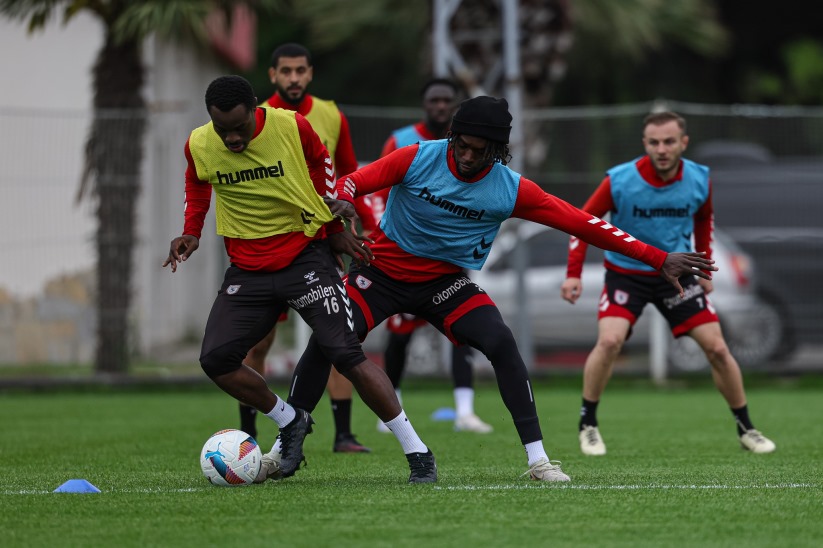 Thomas Reis, talebelerini Sivasspor için hazırlıyor