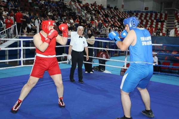 Ağrı'da 428 sporcu madalya için yumruk sallayacak