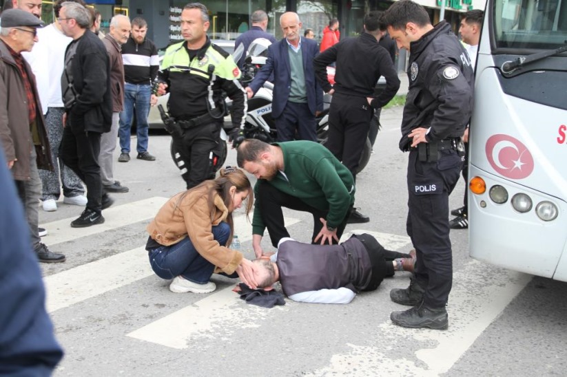 Samsun'da halk otobüsünün çarptığı yaya yaralandı