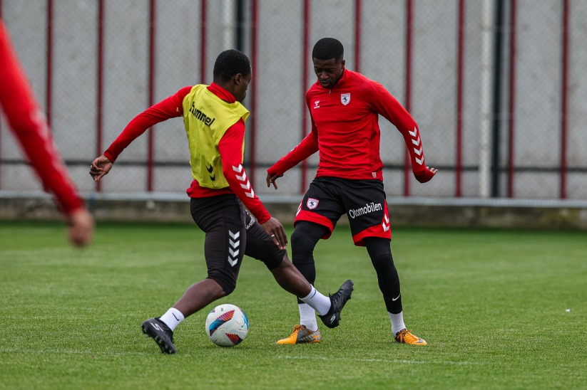 Thomas Reis, talebelerini Sivasspor için hazırlıyor