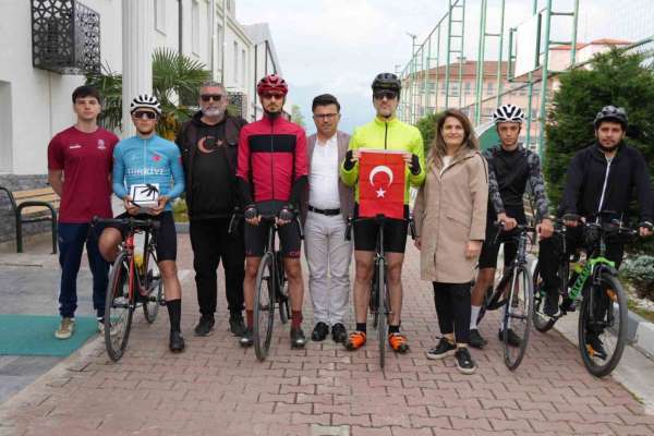 Selanik'ten gelen bayrak ve toprak Düzce'ye ulaştı