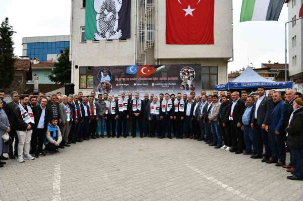 Vezirköprü'de Filistin ve Doğru Türkistan için hayır çarşısı