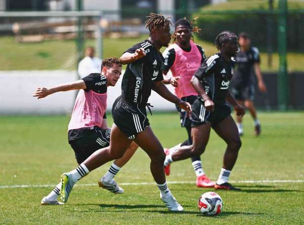 Beşiktaş'ta Çaykur Rizespor maçının hazırlıkları devam etti
