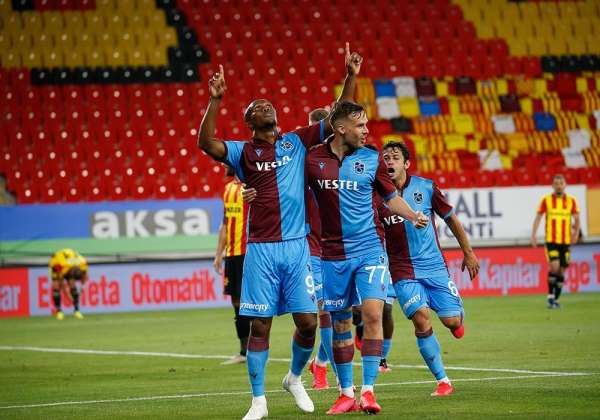 Trabzonspor son 16 sezonun en iyi dış saha serisini yakaladı 