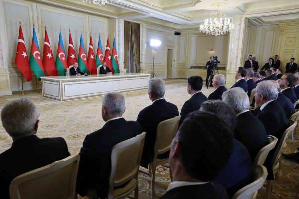 Aliyev: 'Türkiye-Azerbaycan Üniversitesi kurulmasına yönelik müzakerelerde son aşamaya gelinmiştir'
