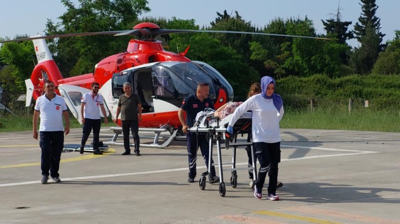 Samsun'da ambulans helikopter erken doğum riski olan genç kadın için havalandı