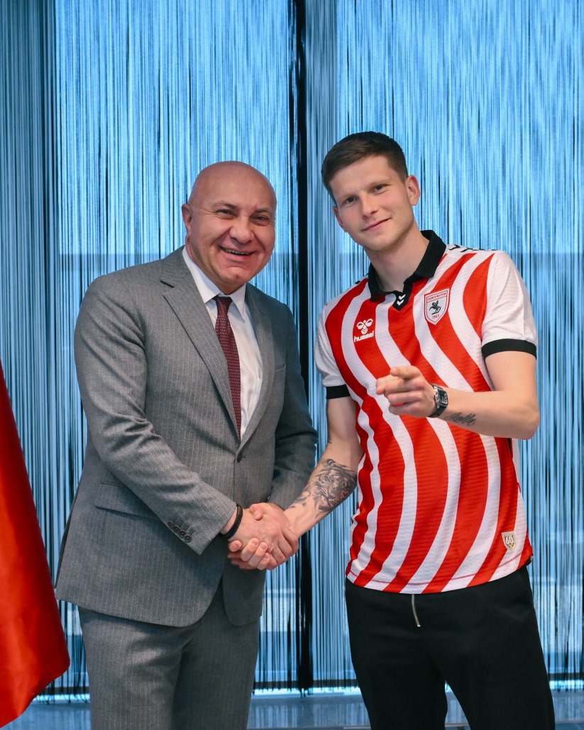 Logi Tomasson İmzayı Attı! Samsunspor 24 yaşındaki İzlandalı oyuncuyla sözleşme imzaladı.