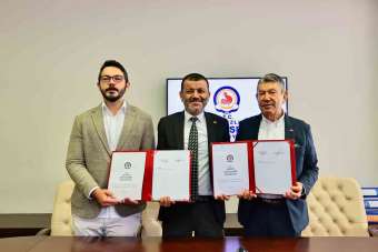 İş adamı Derya Baltalı, Menderes Bulvarı'na modern bir yaya üst geçidi için çalışmalara başladı