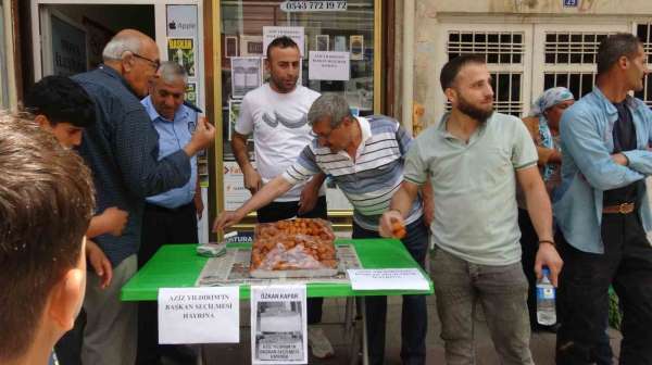 Aziz Yıldırım'ın başkanlık zaferi Gercüş'te tatlıyla kutlandı