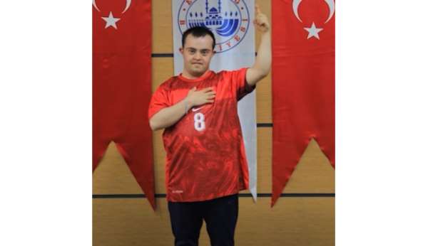 Elazığ'da engelli bireylerden millilere tam destek