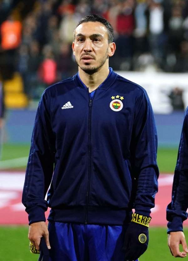 Fenerbahçe'de Mevlüt Erdinç ameliyat oldu 