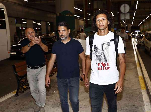 Willian Arao Fenerbahçe için İstanbul'da