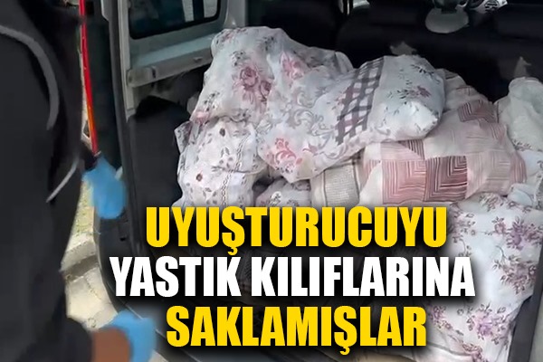 Samsun'da yastık kılıfları içine gizlenmiş 265 bin adet uyuşturucu hap ele geçirildi